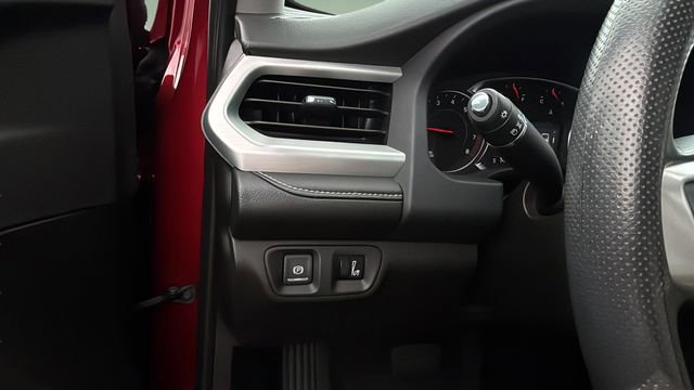 Used 2023 GMC Acadia SLE w/ Driver Convenience Package FWD image 22