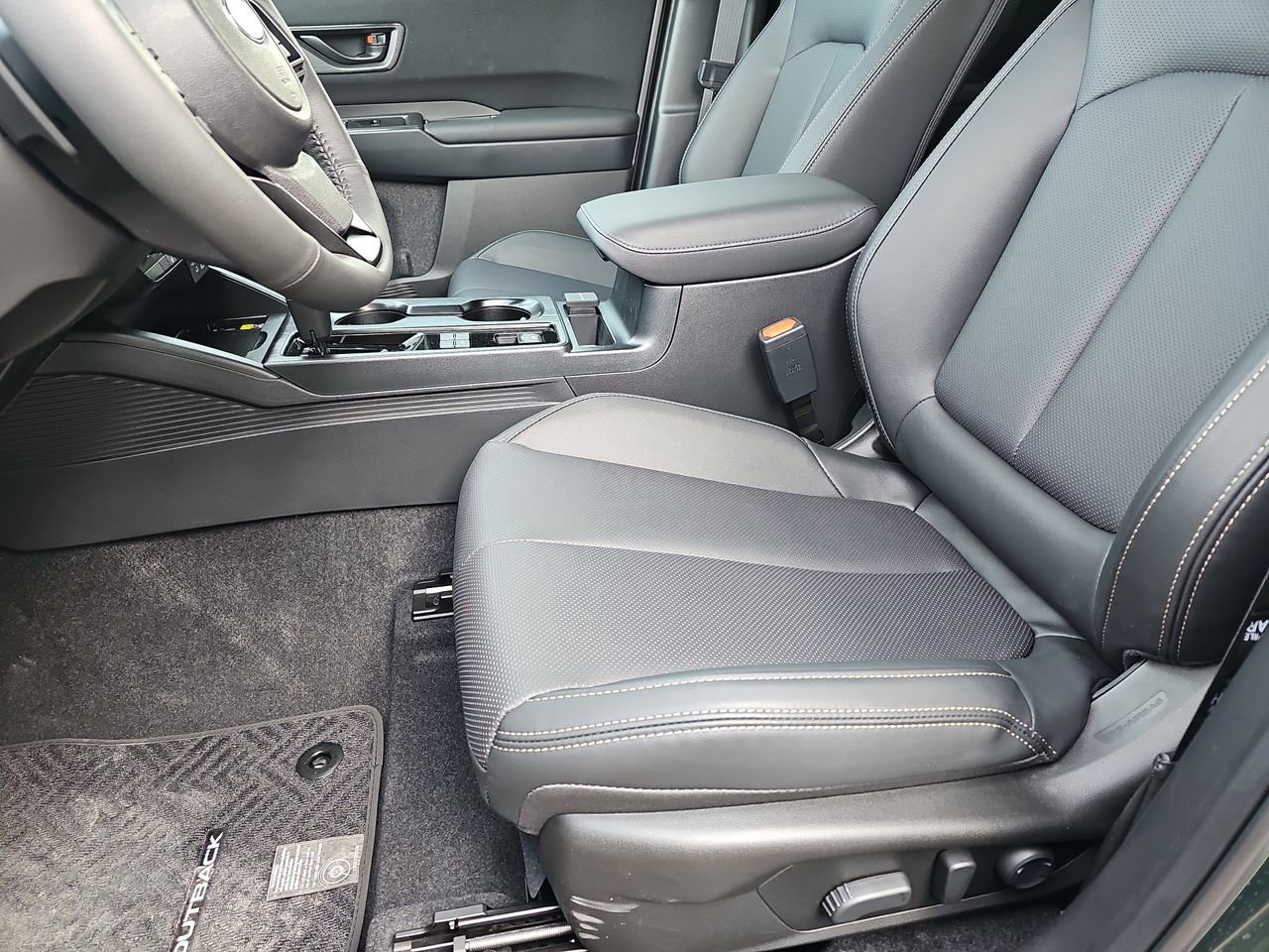 New 2026 Subaru Outback Limited AWD/4WD image 15