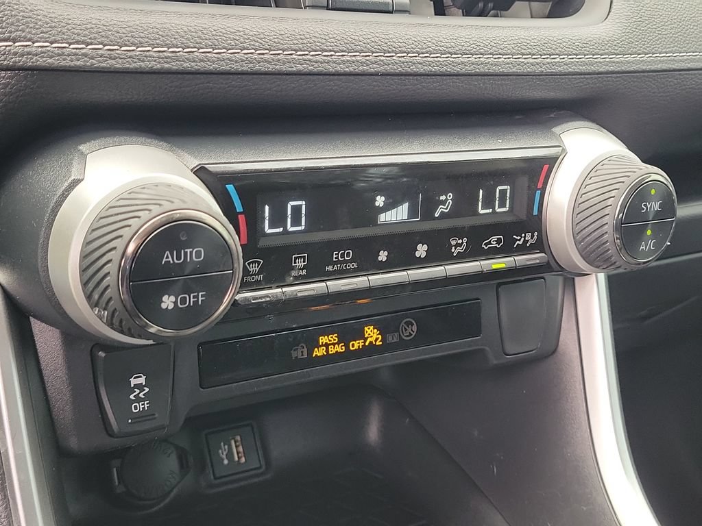 Certified 2024 Toyota RAV4 LE AWD/4WD image 16