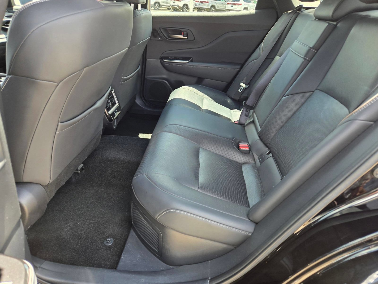 Used 2024 Toyota Crown AWD/4WD image 10