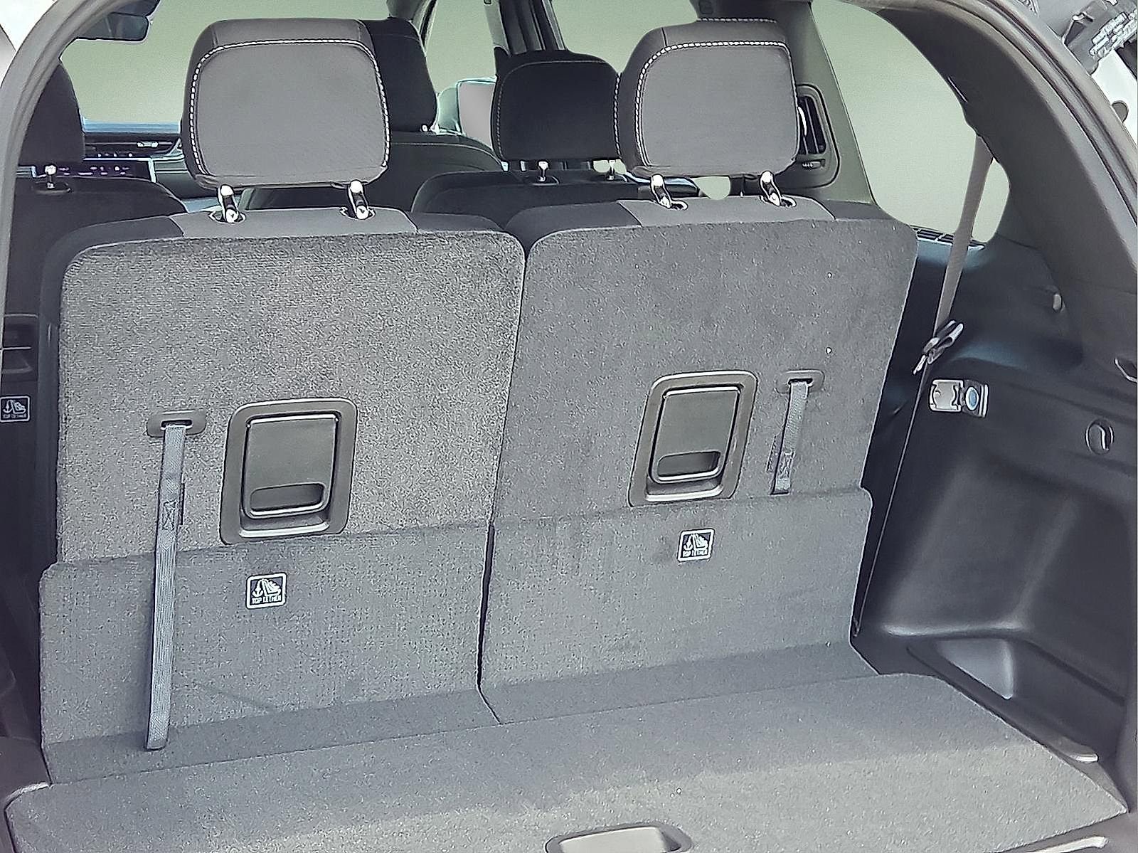 New 2025 Jeep Grand Cherokee L Laredo w/ Luxury Tech Group I image 8