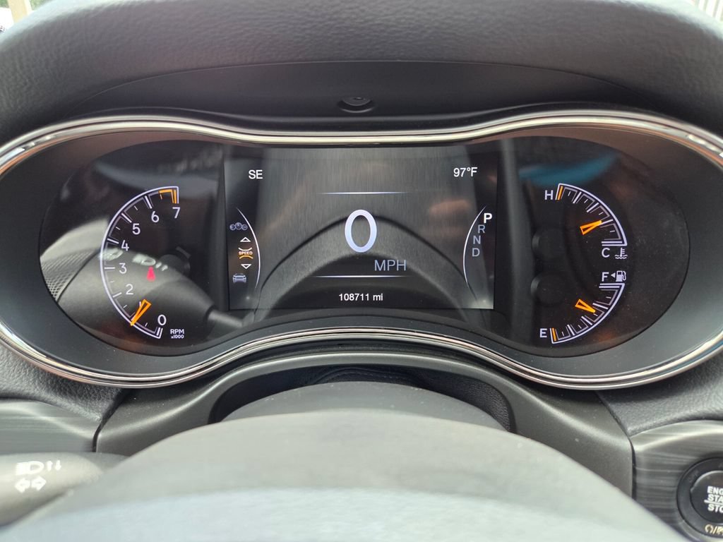 Used 2021 Jeep Grand Cherokee Limited X RWD image 30