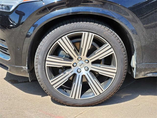 Used 2025 Volvo XC90 B6 Ultra w/ Lounge Package image 12