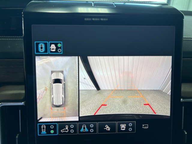 Used 2025 GMC Yukon XL Denali Ultimate w/ LPO, Floor Liner Package image 22