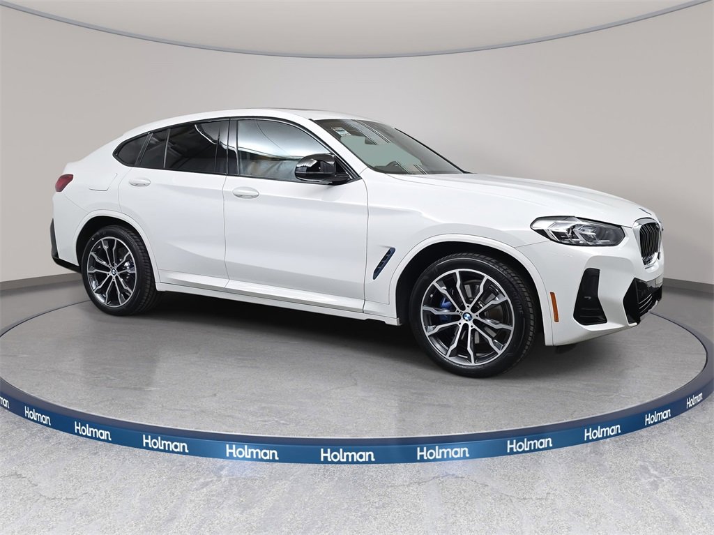 Used 2022 BMW X4 M40i image 4