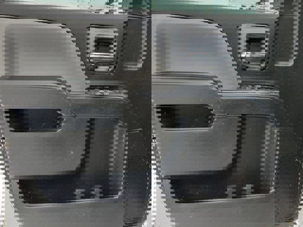 Used 2019 GMC Sierra 2500 4x4 Crew Cab w/ Sierra Convenience Package image 16