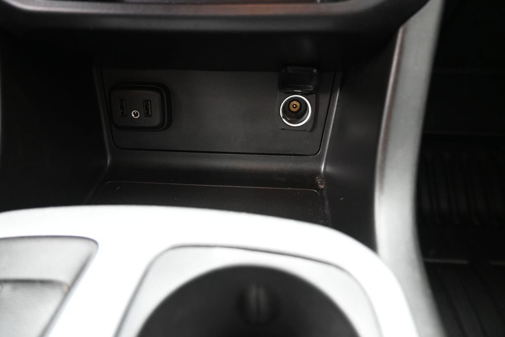 Used 2021 Chevrolet Colorado LT w/ Fleet Safety Package RWD image 9