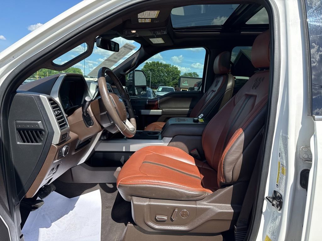 Used 2020 Ford F350 King Ranch w/ King Ranch Ultimate Package AWD/4WD image 29