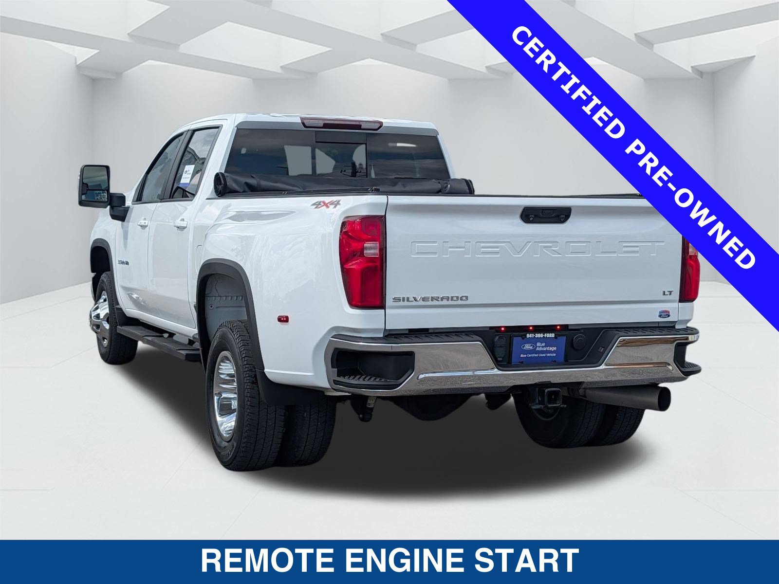 Used 2022 Chevrolet Silverado 3500 LT w/ Convenience Package AWD/4WD image 6