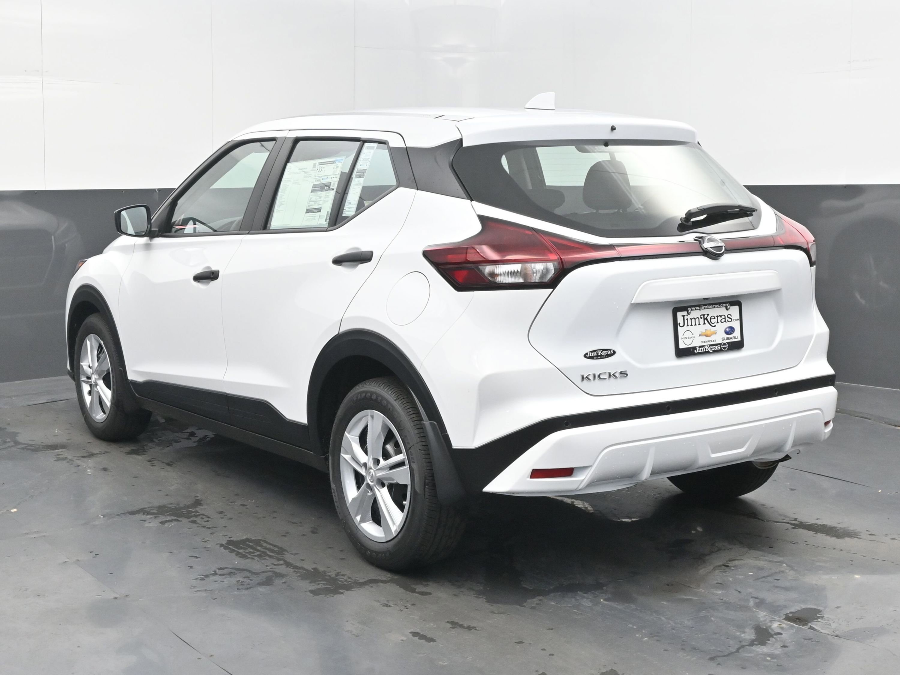 Certified 2025 Nissan Kicks Play S image 6