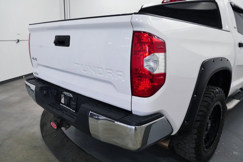 Used 2017 Toyota Tundra SR5 w/ SR5 Upgrade Package image 35