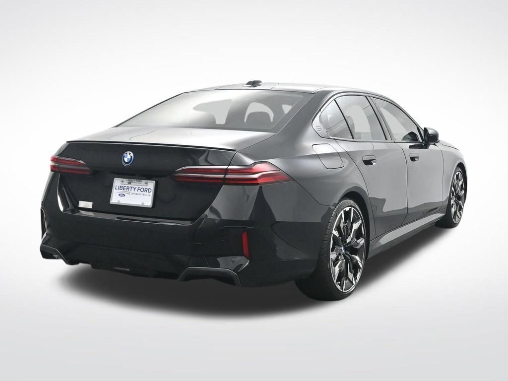 Used 2024 BMW i5 eDrive40i w/ M Sport Package image 7