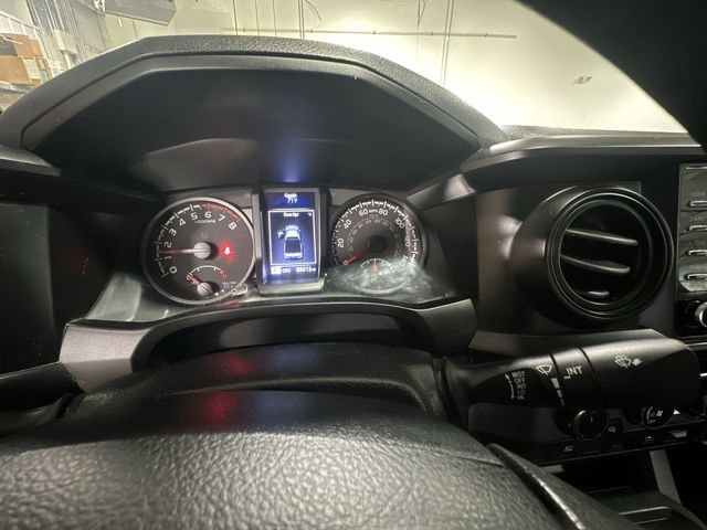 Used 2021 Toyota Tacoma SR AWD/4WD image 14