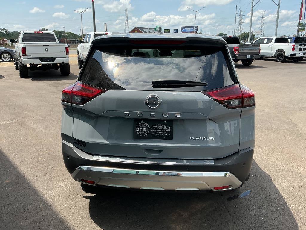 Used 2023 Nissan Rogue Platinum w/ Platinum Premium Package FWD image 5