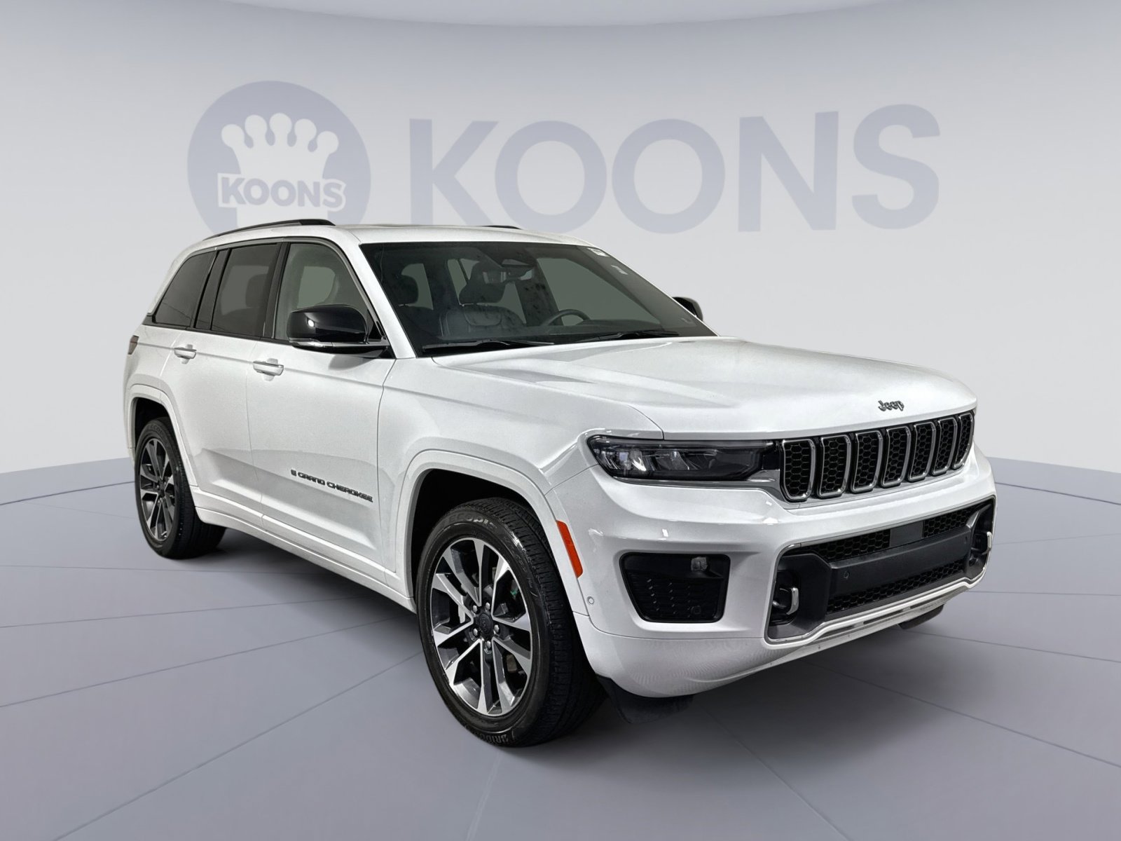 Used 2024 Jeep Grand Cherokee Overland w/ Luxury Tech Group IV image 10