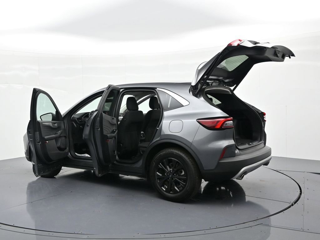 Used 2024 Ford Escape Active w/ Cold Weather Package image 29