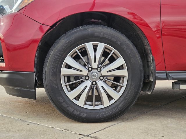 Used 2020 Nissan Pathfinder SV image 24