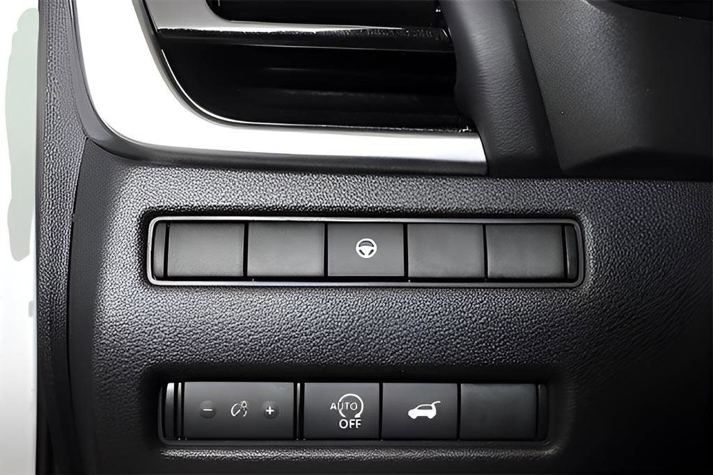 Used 2024 Nissan Rogue SL w/ SL Premium Package image 20