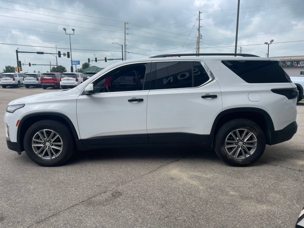 Used 2023 Chevrolet Traverse LT FWD image 5