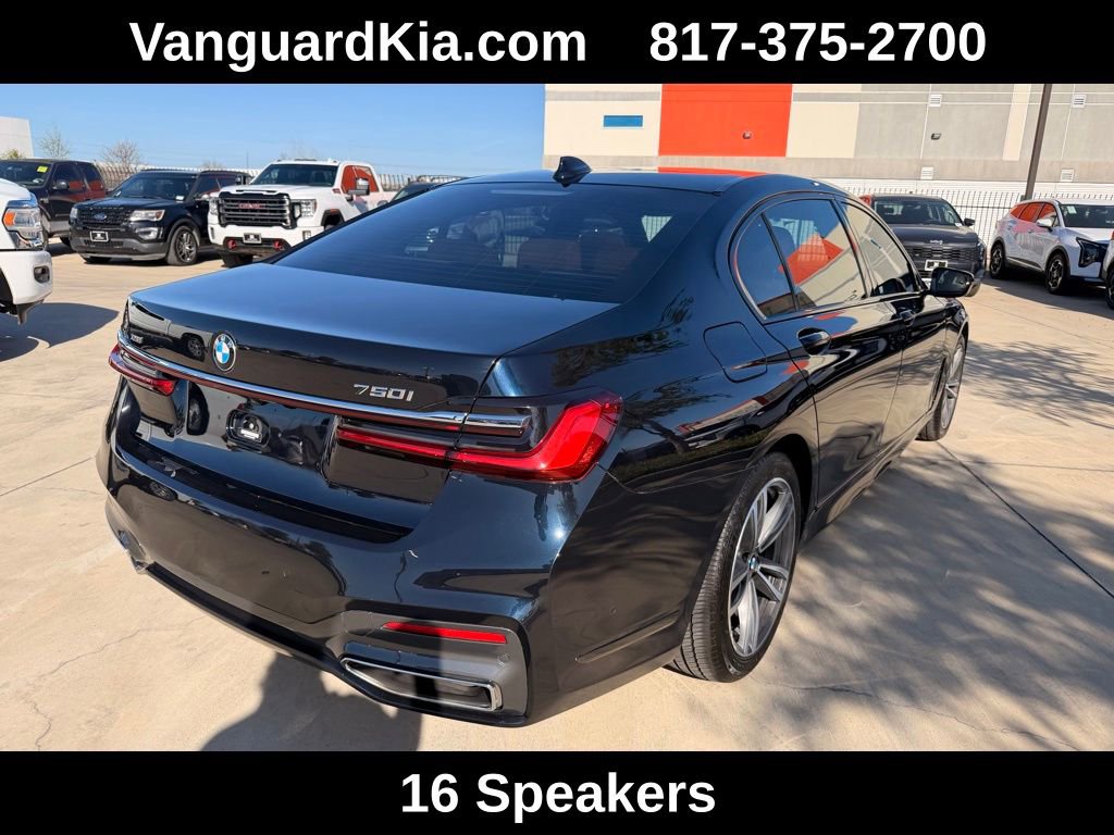 Used 2022 BMW 750i xDrive w/ M Sport Package AWD/4WD image 4