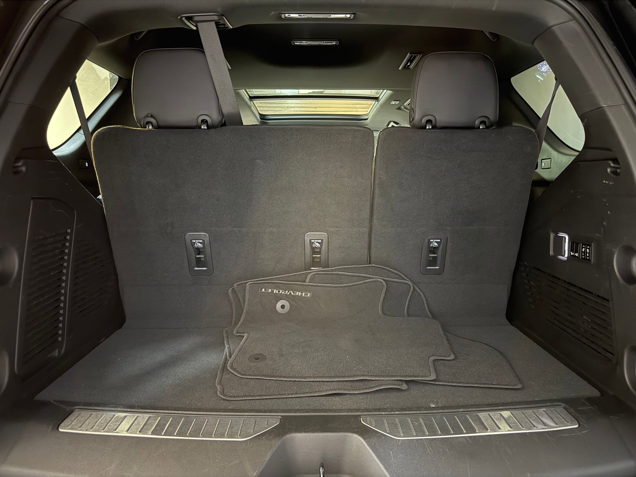 Used 2023 Chevrolet Tahoe High Country w/ Premium Package 2 AWD/4WD image 42