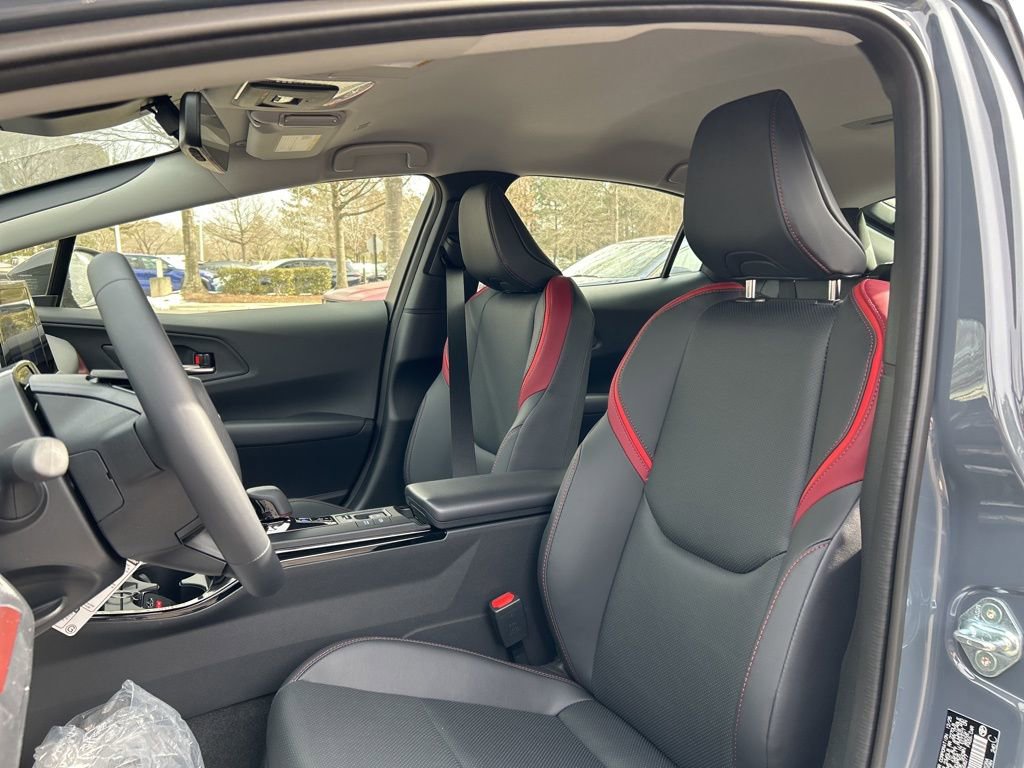 New 2026 Toyota Prius Plug-In Hybrid image 3