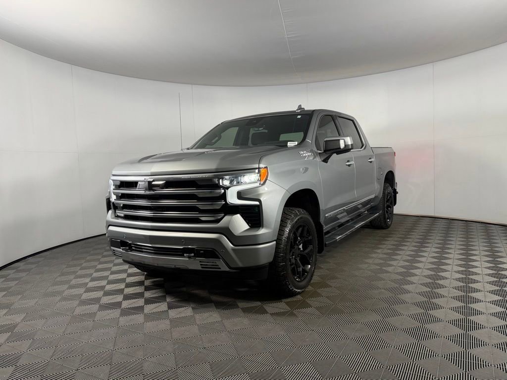 Used 2024 Chevrolet Silverado 1500 High Country w/ High Country Premium Package image 9