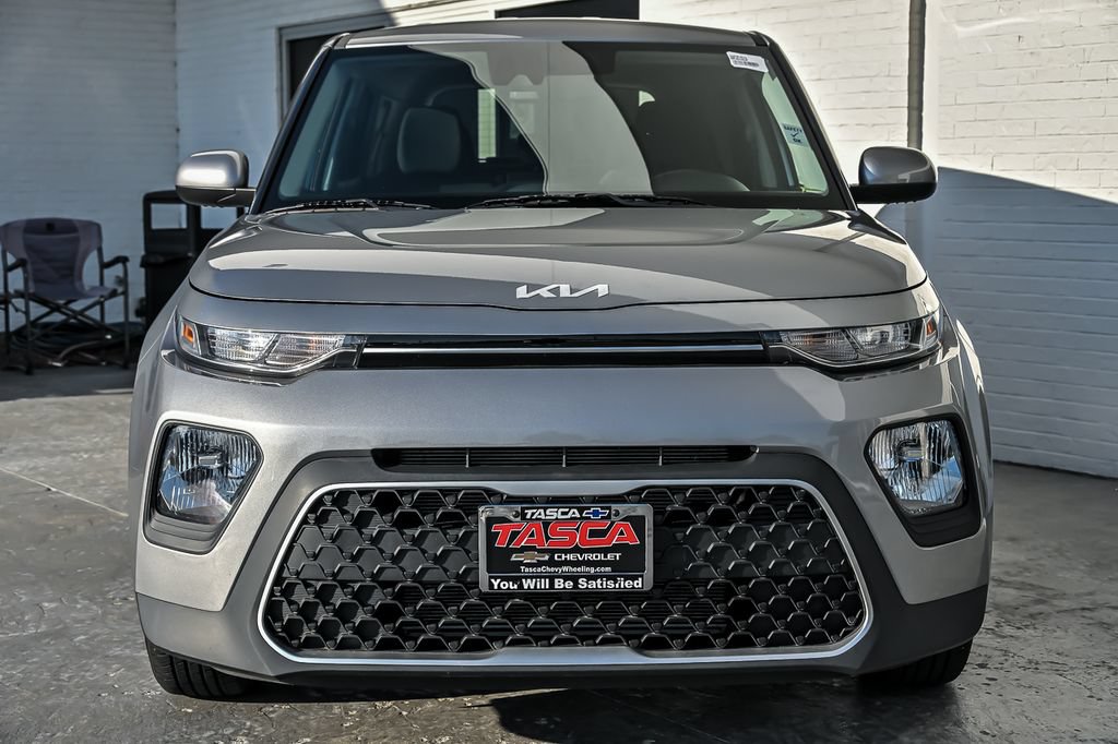 Used 2022 Kia Soul LX w/ Technology Package FWD image 5
