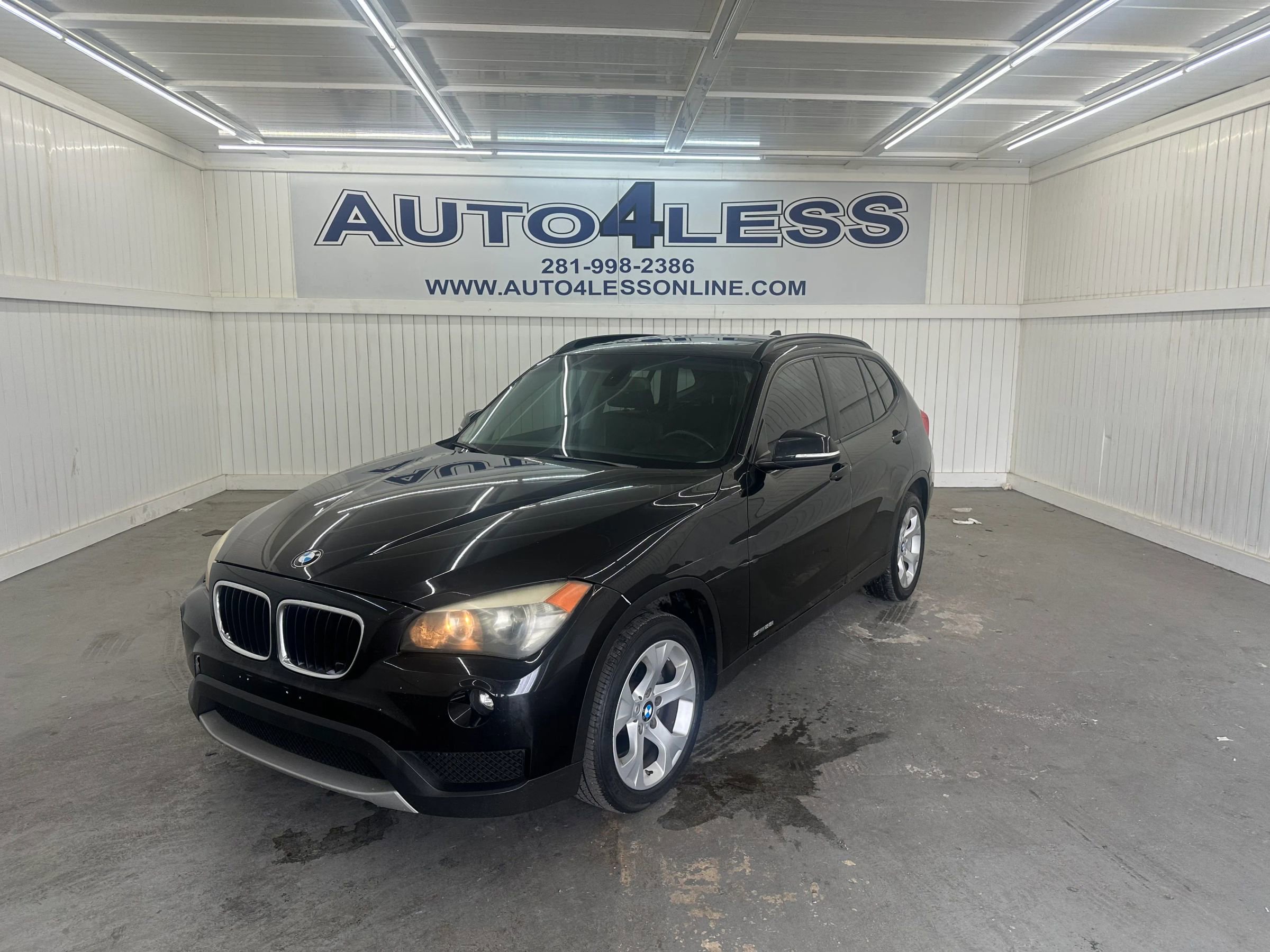Used 2013 BMW X1 sDrive28i RWD image 1