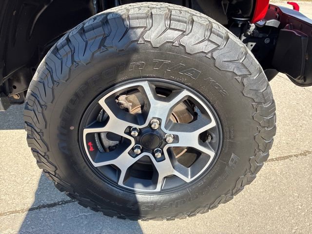 Used 2022 Jeep Wrangler Unlimited Rubicon w/ Cold Weather Group image 17