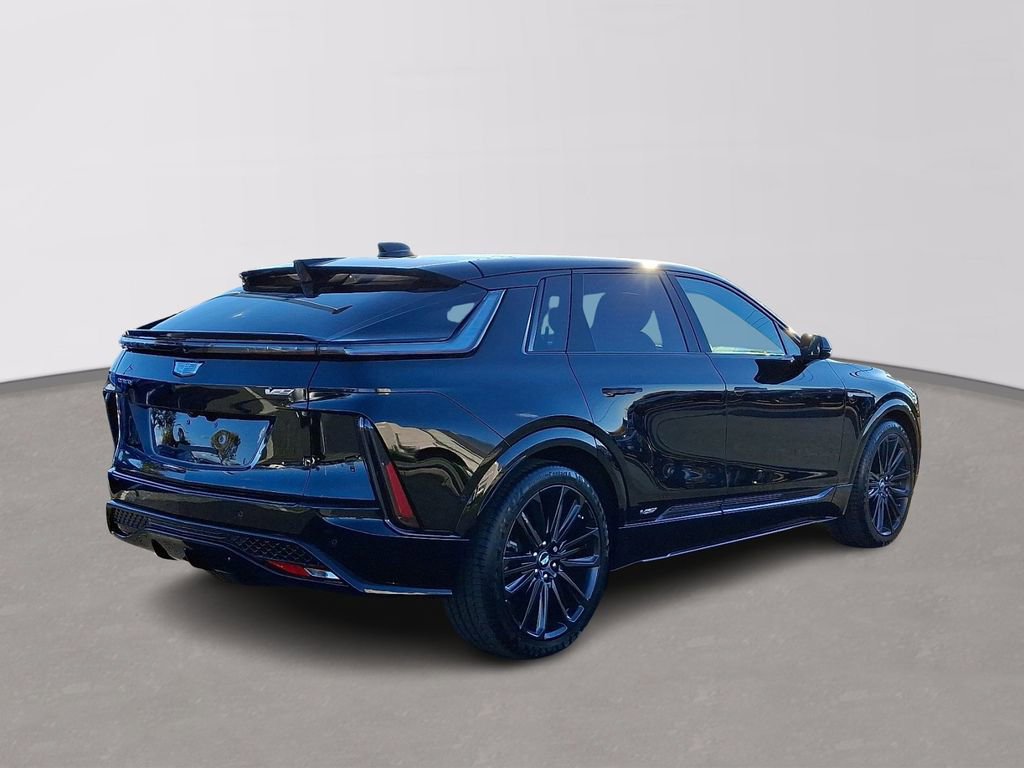 New 2026 Cadillac Lyriq V image 4