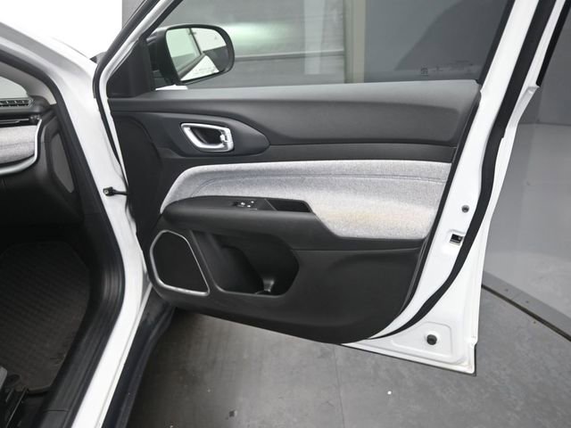 Used 2022 Jeep Compass Latitude w/ Convenience Group image 18