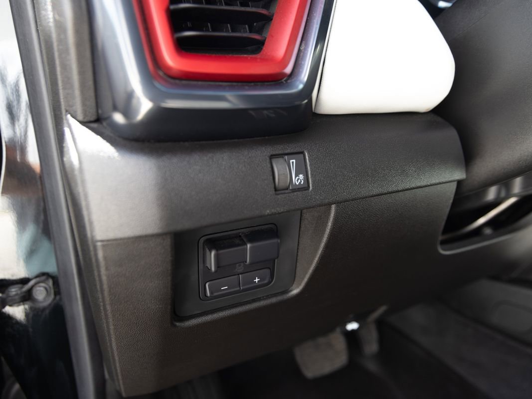 Used 2024 GMC Canyon AT4X AWD/4WD image 18