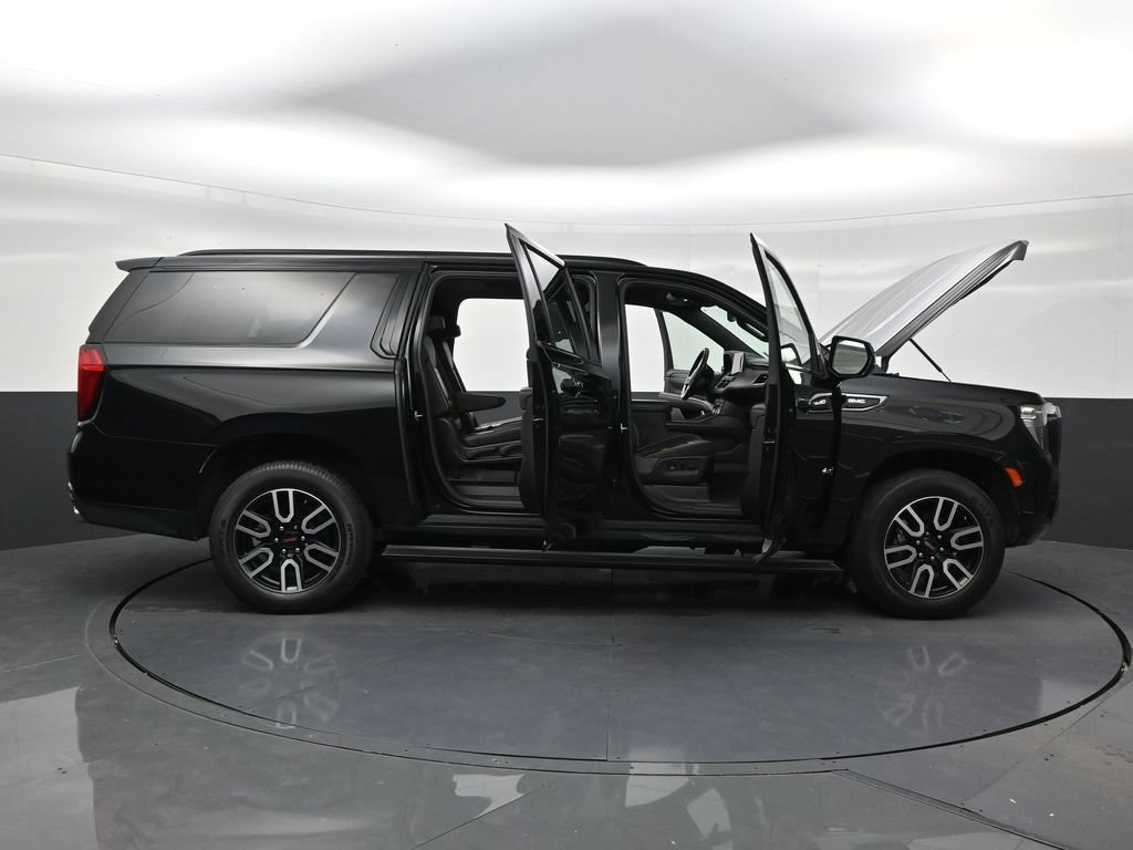 Used 2022 GMC Yukon XL AT4 AWD/4WD image 29