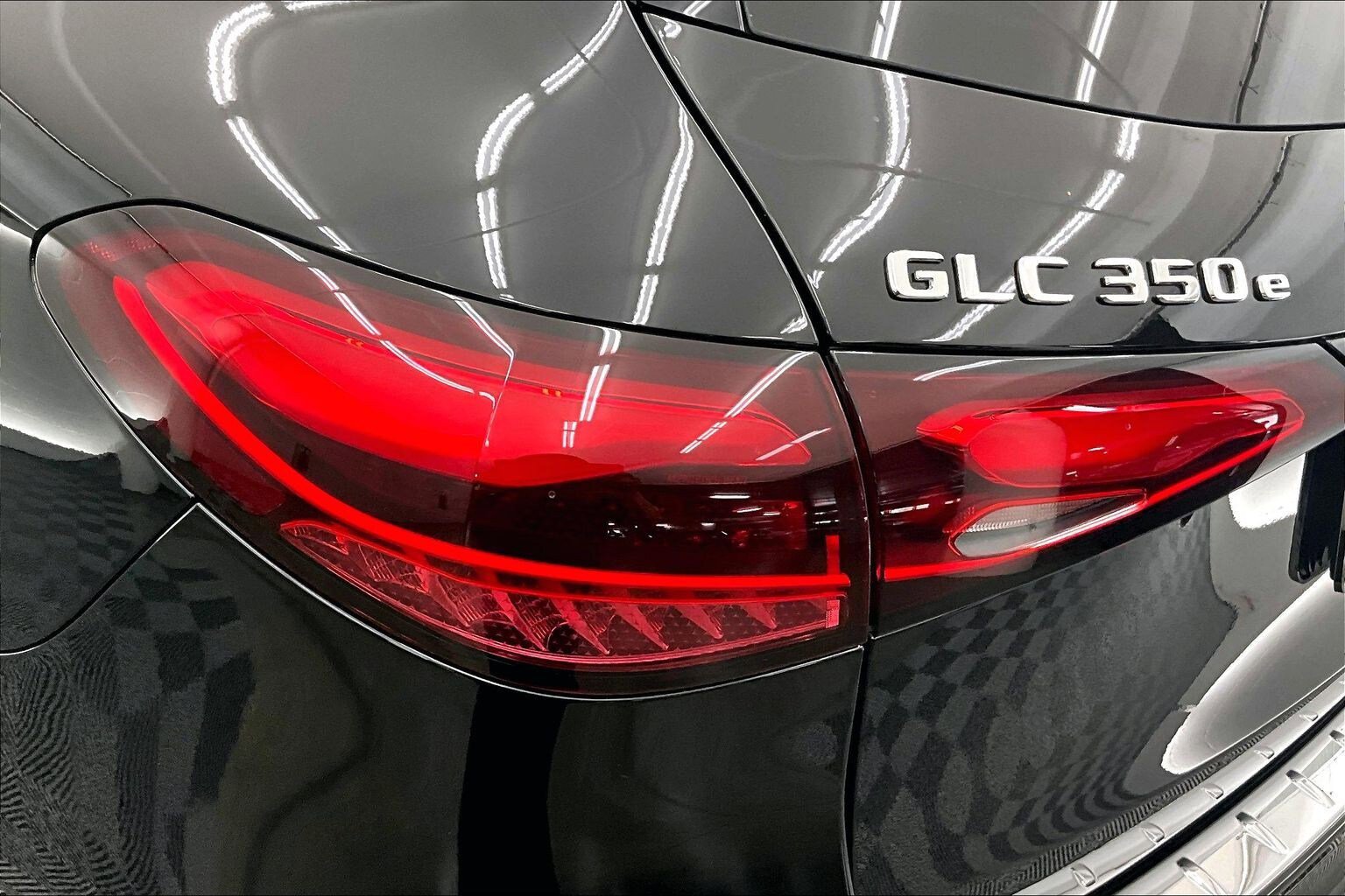 Certified 2025 Mercedes-Benz GLC 350e 4MATIC image 27
