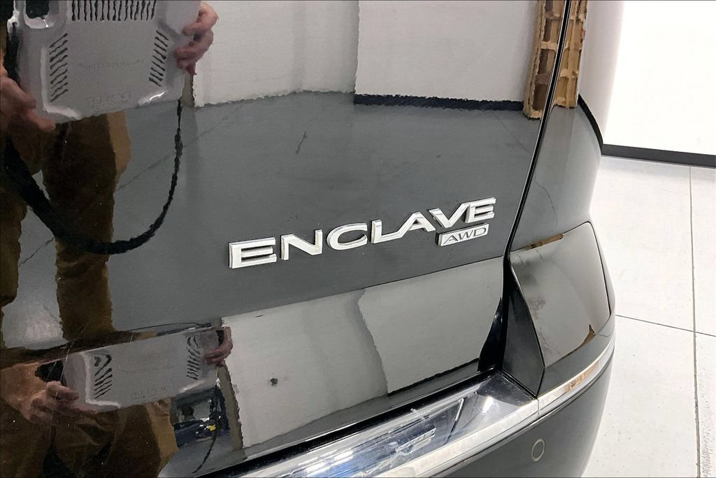 Used 2017 Buick Enclave Leather AWD/4WD image 39
