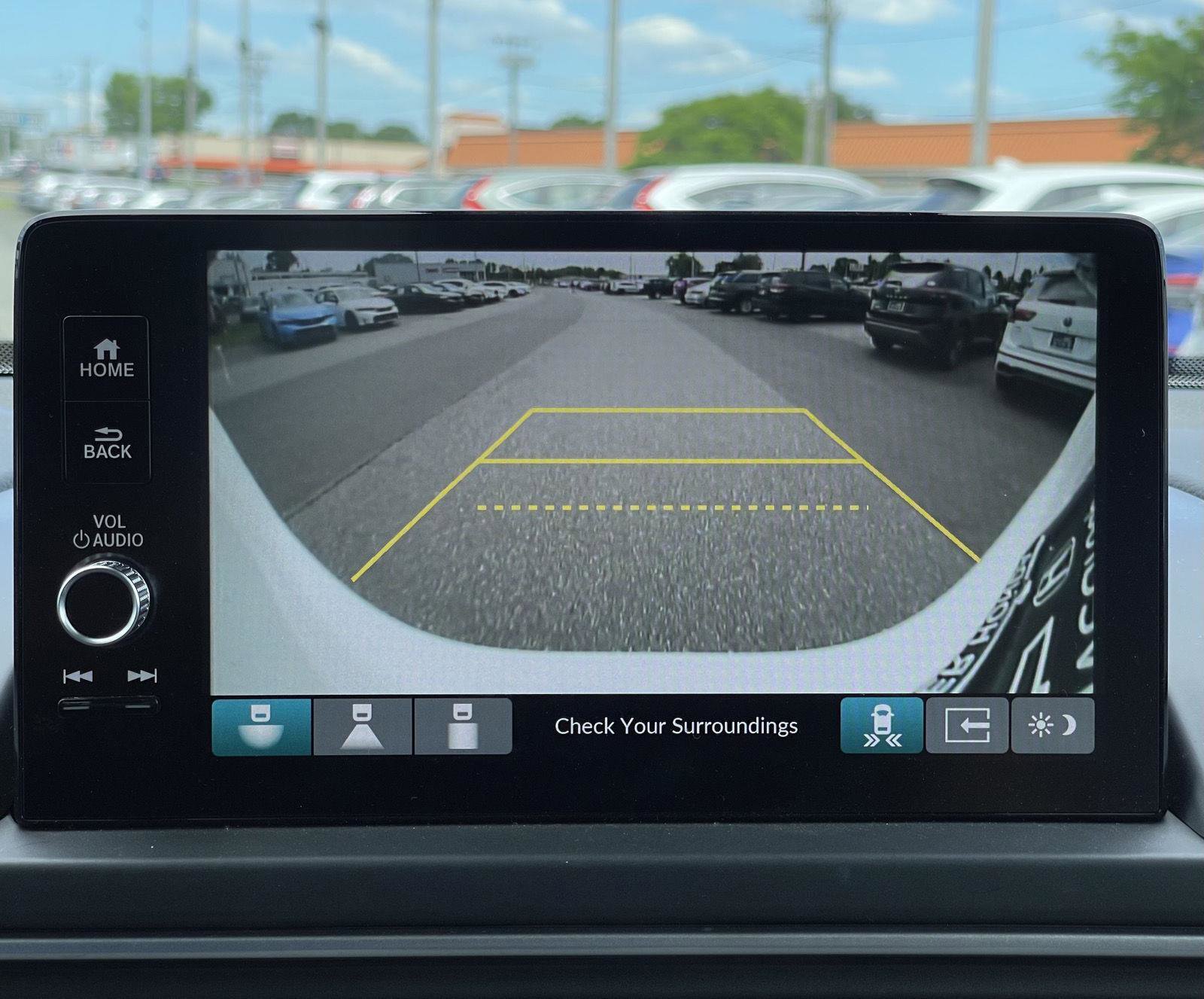 Used 2025 Honda Pilot EX-L image 10