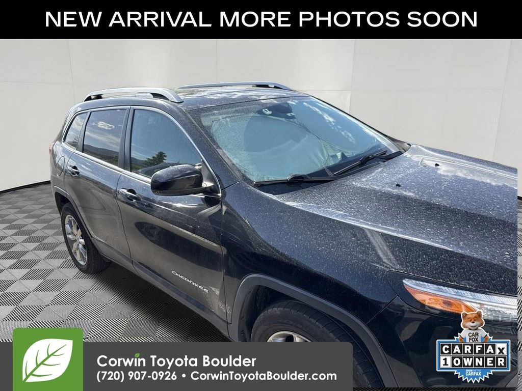 Used 2016 Jeep Cherokee Limited w/ Luxury Group AWD/4WD image 9