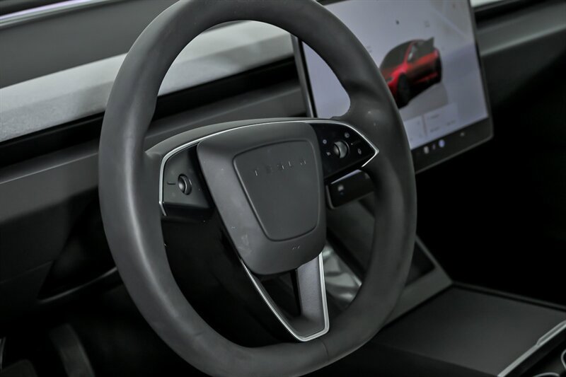 Used 2025 Tesla Model 3 Long Range AWD/4WD image 21