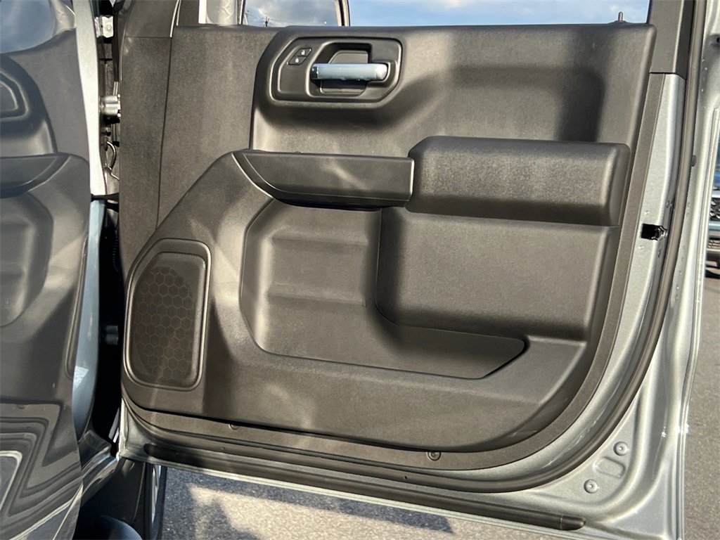 New 2026 Chevrolet Silverado 1500 Custom image 8