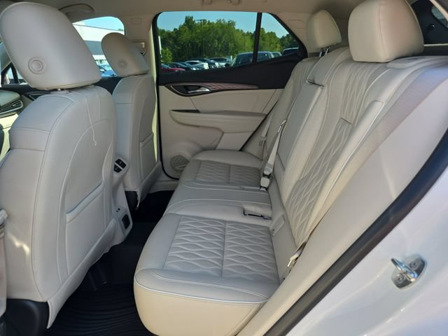 Used 2021 Buick Envision Avenir AWD/4WD image 10