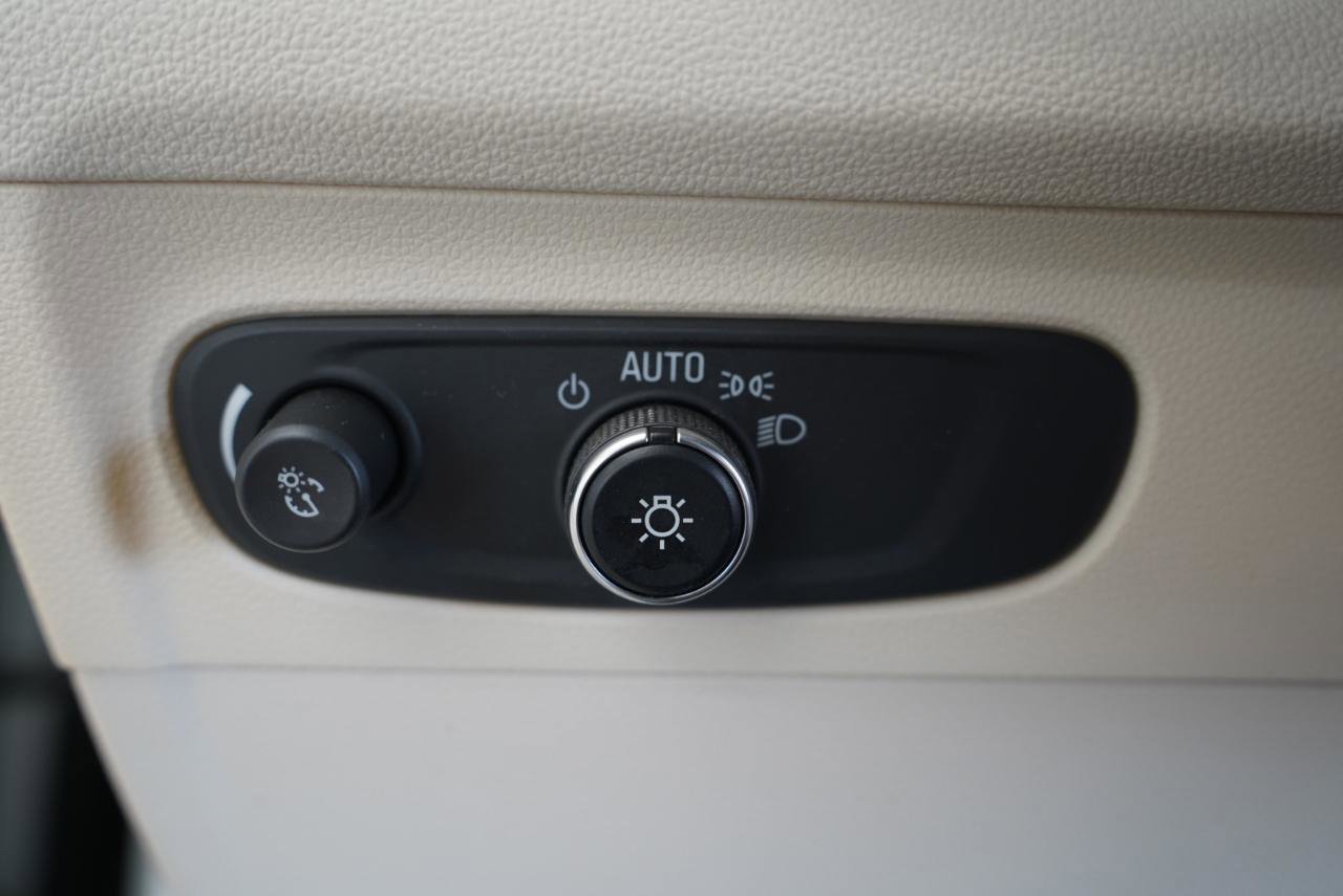 Used 2022 Buick Envision Preferred FWD image 23