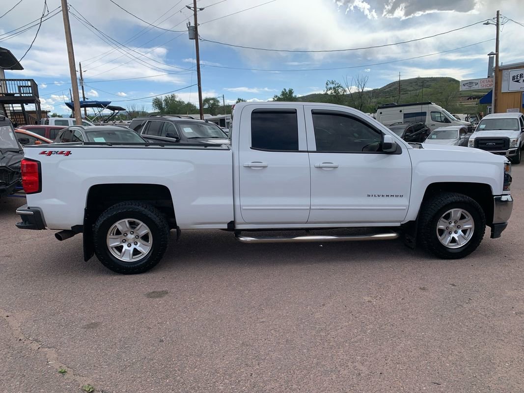 Used 2018 Chevrolet Silverado 1500 LT AWD/4WD image 8