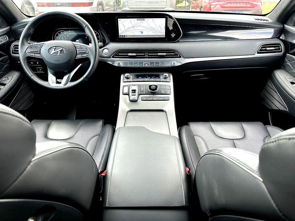 Used 2021 Hyundai Palisade Calligraphy image 32