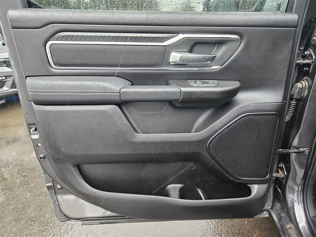 New 2026 RAM 1500 4x4 Crew Cab image 14