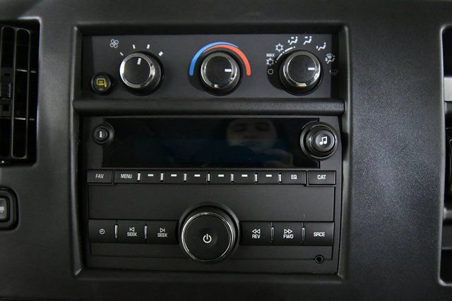 New 2025 Chevrolet Express 3500 Extended RWD image 4