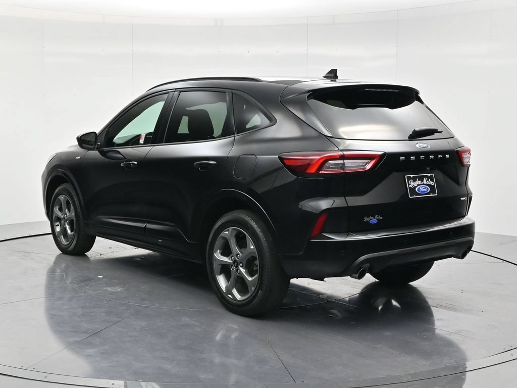 Used 2024 Ford Escape ST-Line w/ Tech Pack #1 AWD/4WD image 7