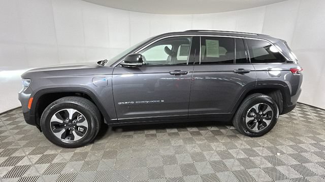 Used 2023 Jeep Grand Cherokee 4WD 4xe image 6