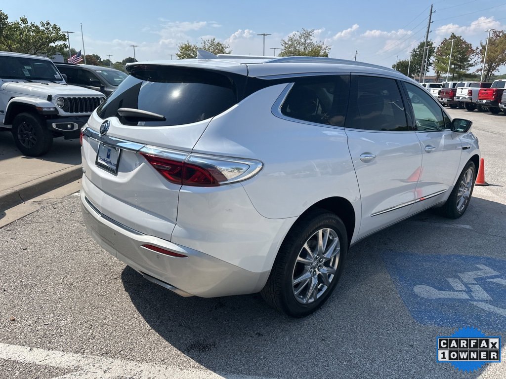 Used 2024 Buick Enclave Essence w/ Experience Buick Package image 32