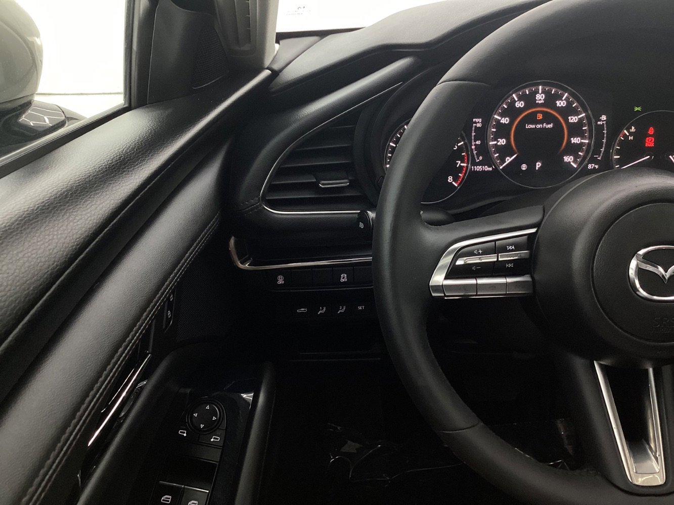 Used 2022 MAZDA MAZDA3 s image 31